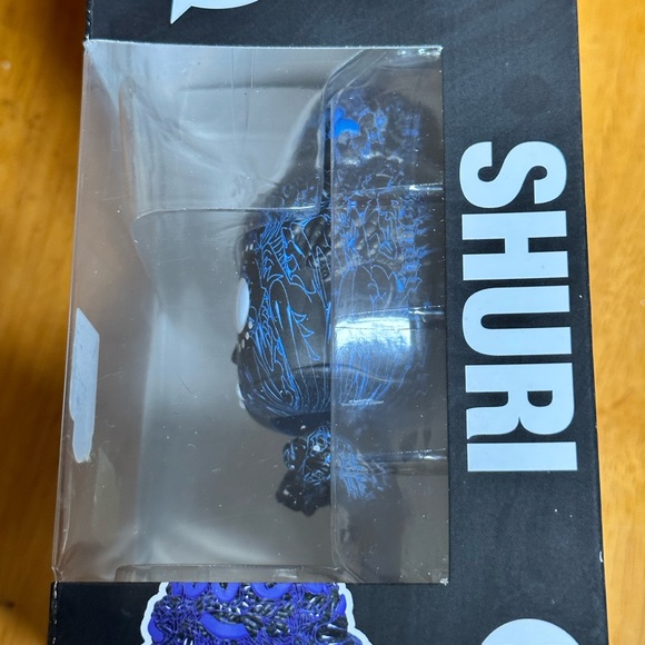 Marvel Black Panther /Shuri Funko Pop figure - Picture 4 of 6